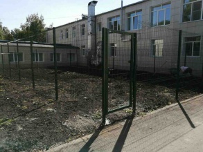 3D заборы для школы 15 метров фото в Софрино